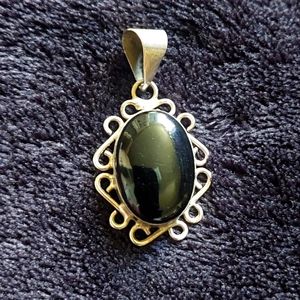 Silver Onyx Pendant